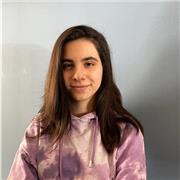 Studente universitaria disponibile per ripetizioni e aiuto con il metodo di studio